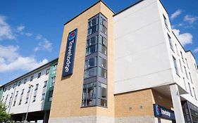 Travelodge Hatfield Central Hotel